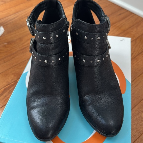 Bare Traps Noralie Stud Ankle Boots - Picture 5 of 7